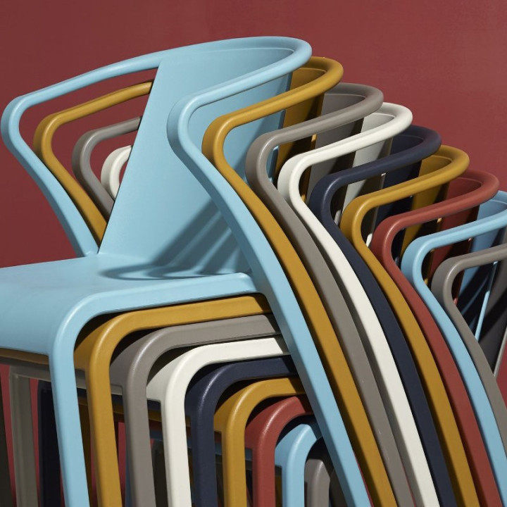 Chaise empilable - FADO - EZPELETA