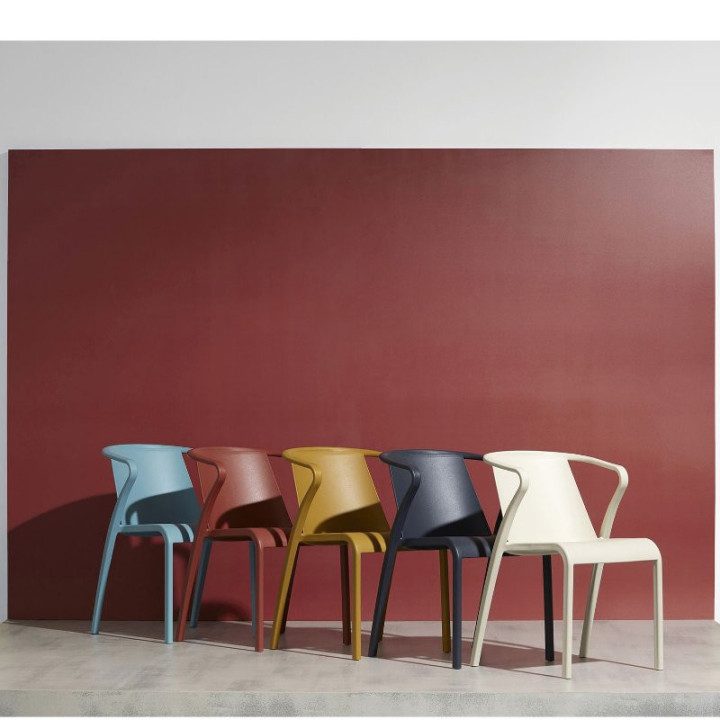 Chaise à bras empilable - FADO - EZPELETA