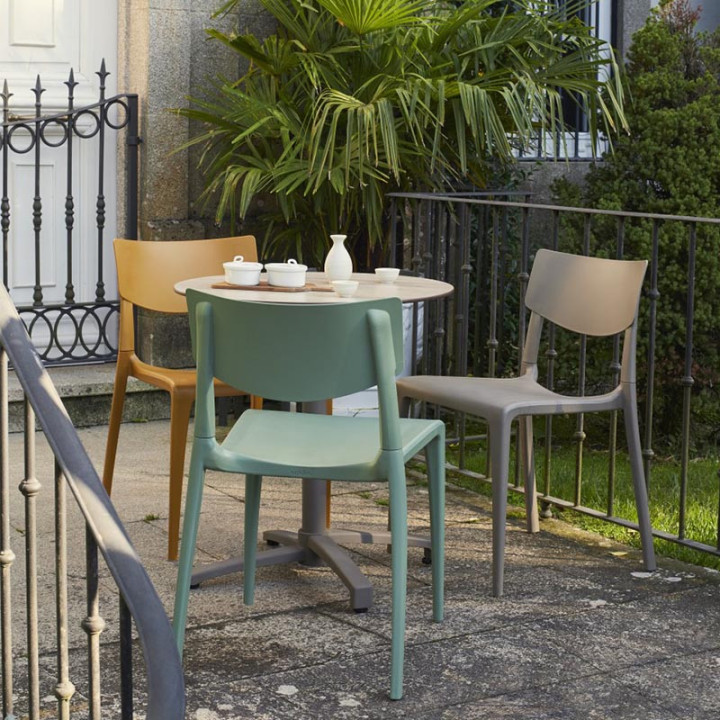 Chaise empilable - TOWN - EZPELETA
