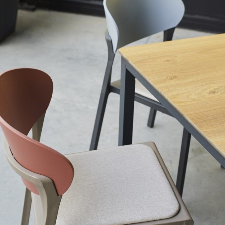 Chaise empilable - BAKE PAD - EZPELETA