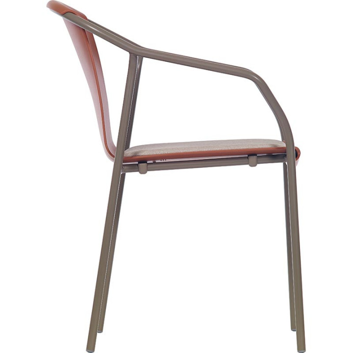 Chaise avec assise empilable - ROD PAD - EZPELETA