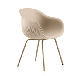 Fauteuil design avec pieds metalliques_U4Pietra_high-1