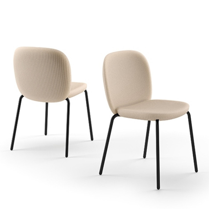 Chaise empilable avec pieds métalliques_U4_gambe-nere
