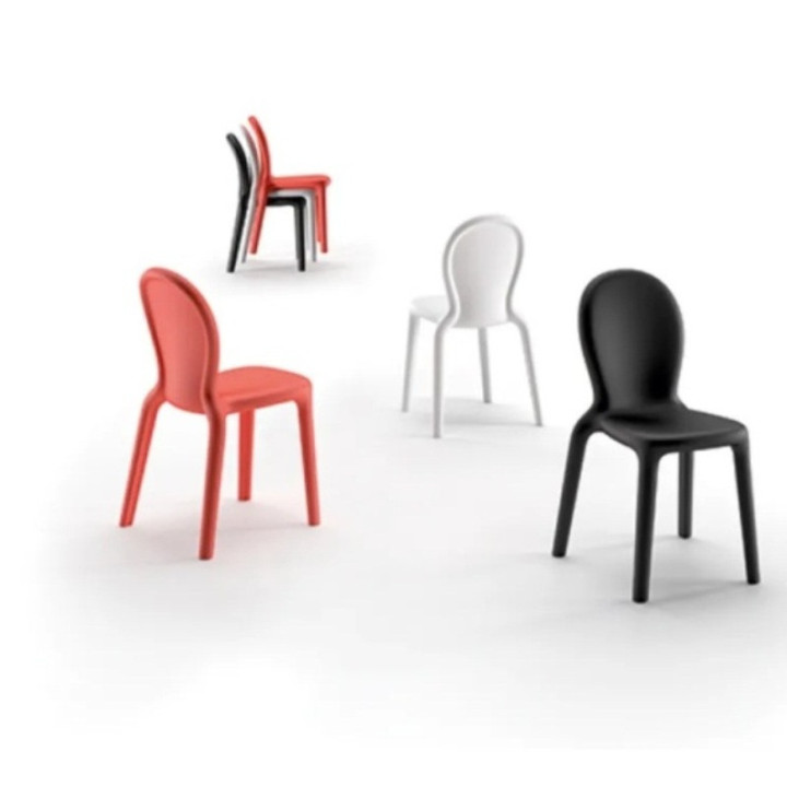 chaise-chloe-plust situation
