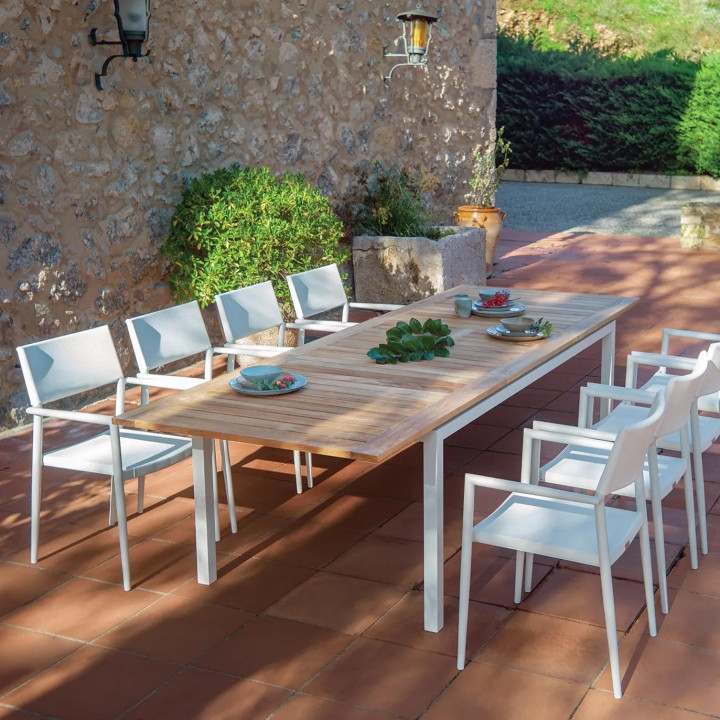 Table de jardin extensible élégante et modulable en aluminium et teck - ESSENTIAL - TRESI