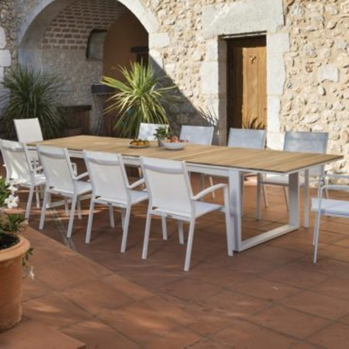 Table de jardin extensible - FERMO Teck - lemobilierdejardin.fr