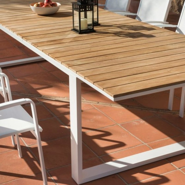 Table de jardin extensible - FERMO Teck - lemobilierdejardin.fr