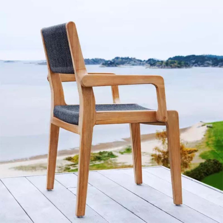 Fauteuil de repas en teck - SKAGEN - OASIQ